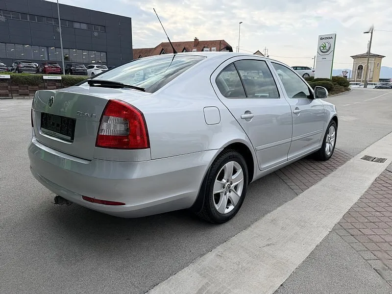 Zunanja slika - Škoda Octavia - 1.2 TSI 6-st. ročni - SLO. - 1. LASTNIK - - 7