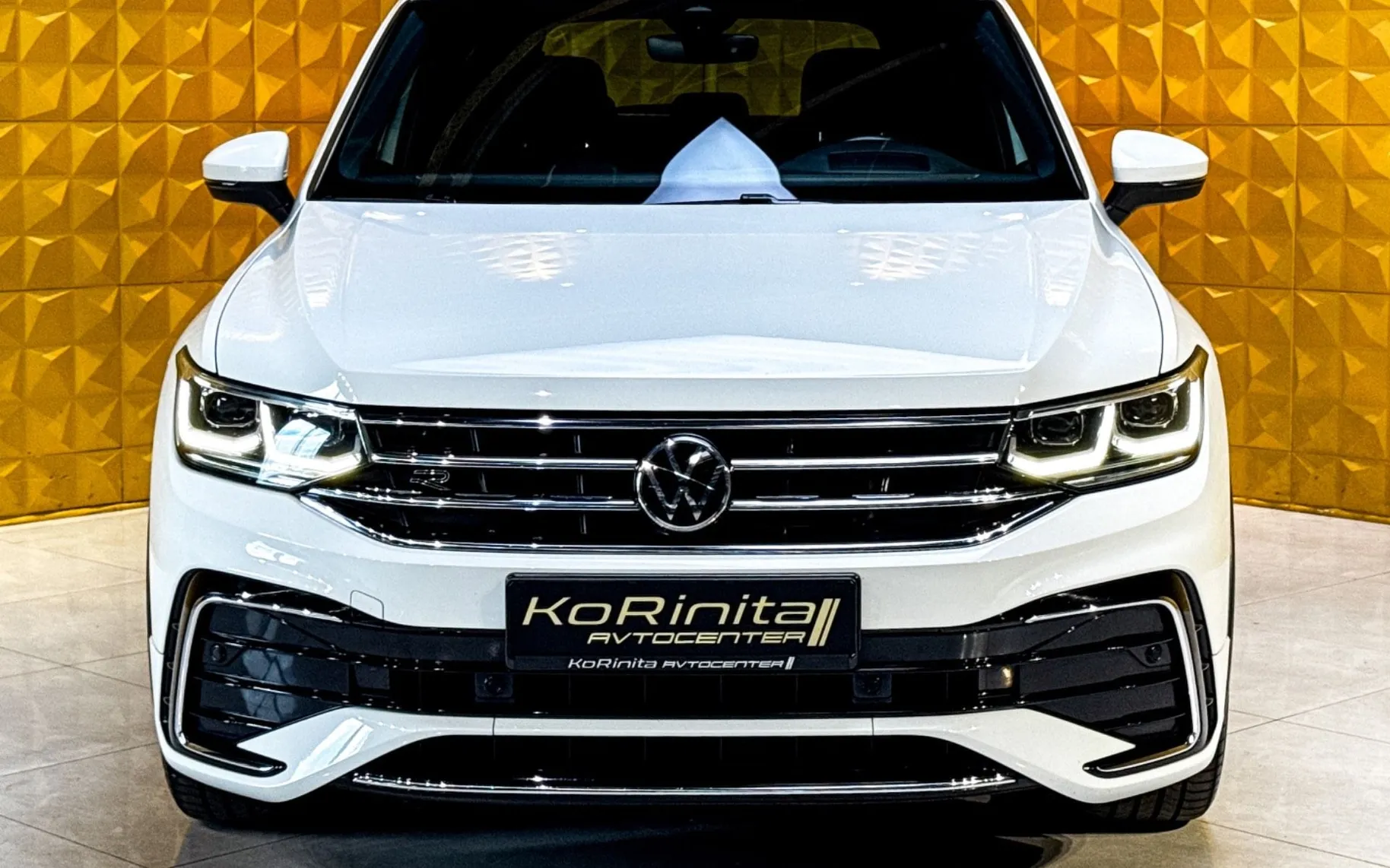 Zunanja slika - Volkswagen Tiguan - 2.0 TDI 4MOT-R Line-iQ LED-HEADUP-VIRTUAL-KEYLESS - 3