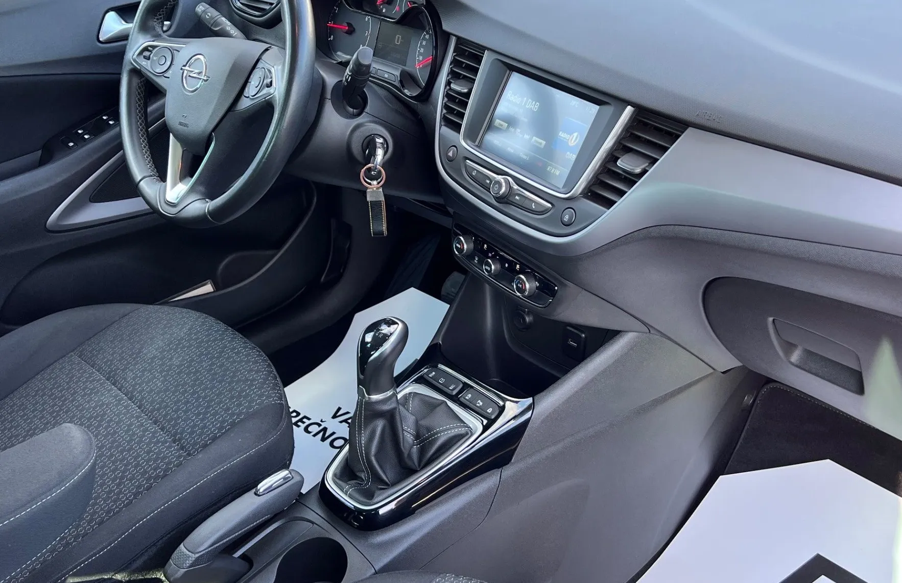 Zunanja slika - Opel Crossland X - 1.2 +SLO+1.LAST+DAB+PDC+ALU+TEMP... - 13