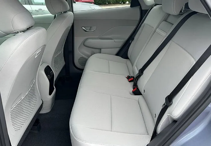 Zunanja slika - Hyundai Kona - 1.6 PREMIUM   WINTER I.. ambient. pass.height - 9