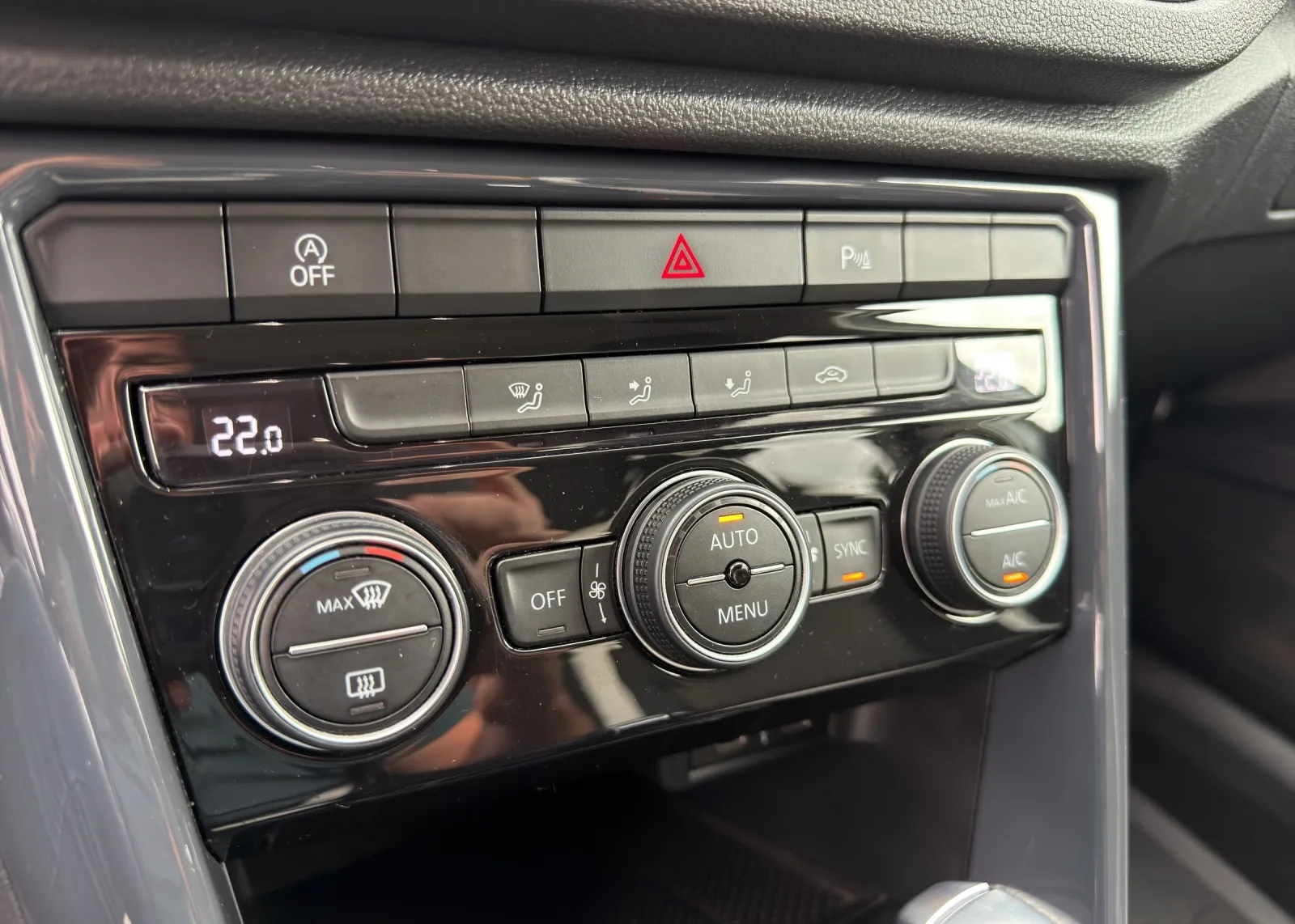 Zunanja slika - Volkswagen T-Roc - 2,0 TDI BMT Style DSG 4M AUT - 11