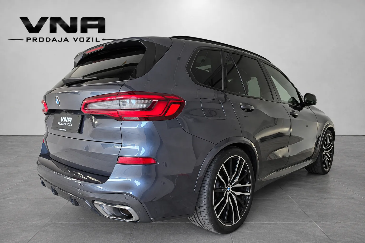 Zunanja slika - BMW serija X5: - xDriveM50d Avt. PANORAMA|ZRAK|KLJUKA|360-KAM|LASER - 6
