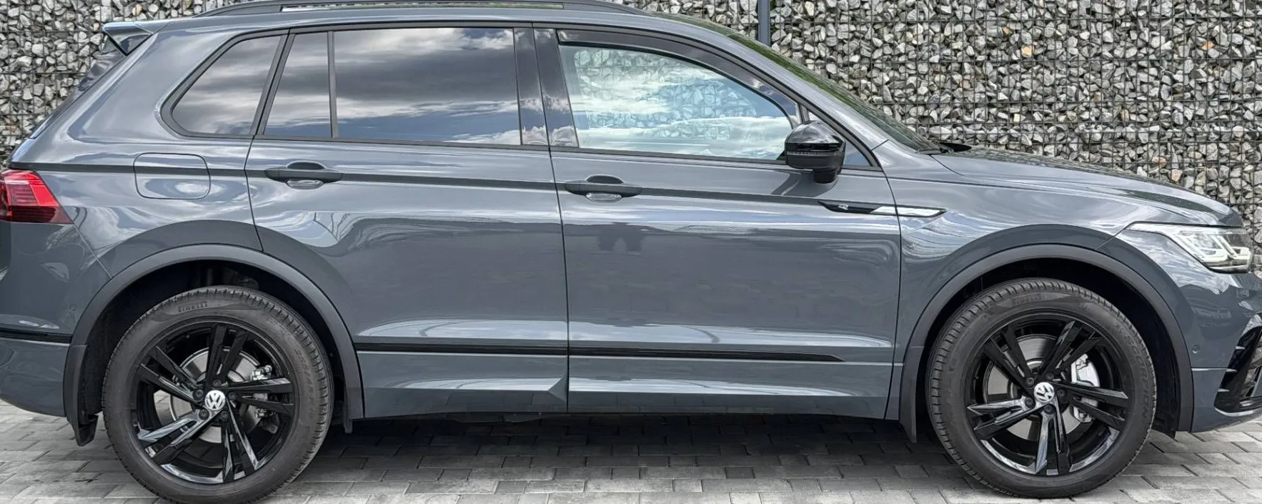 Zunanja slika - Volkswagen Tiguan - 2.0 TSI 4M R-Line DSG |HUD|KAM|PANO|IQ LIGHT|... - 8