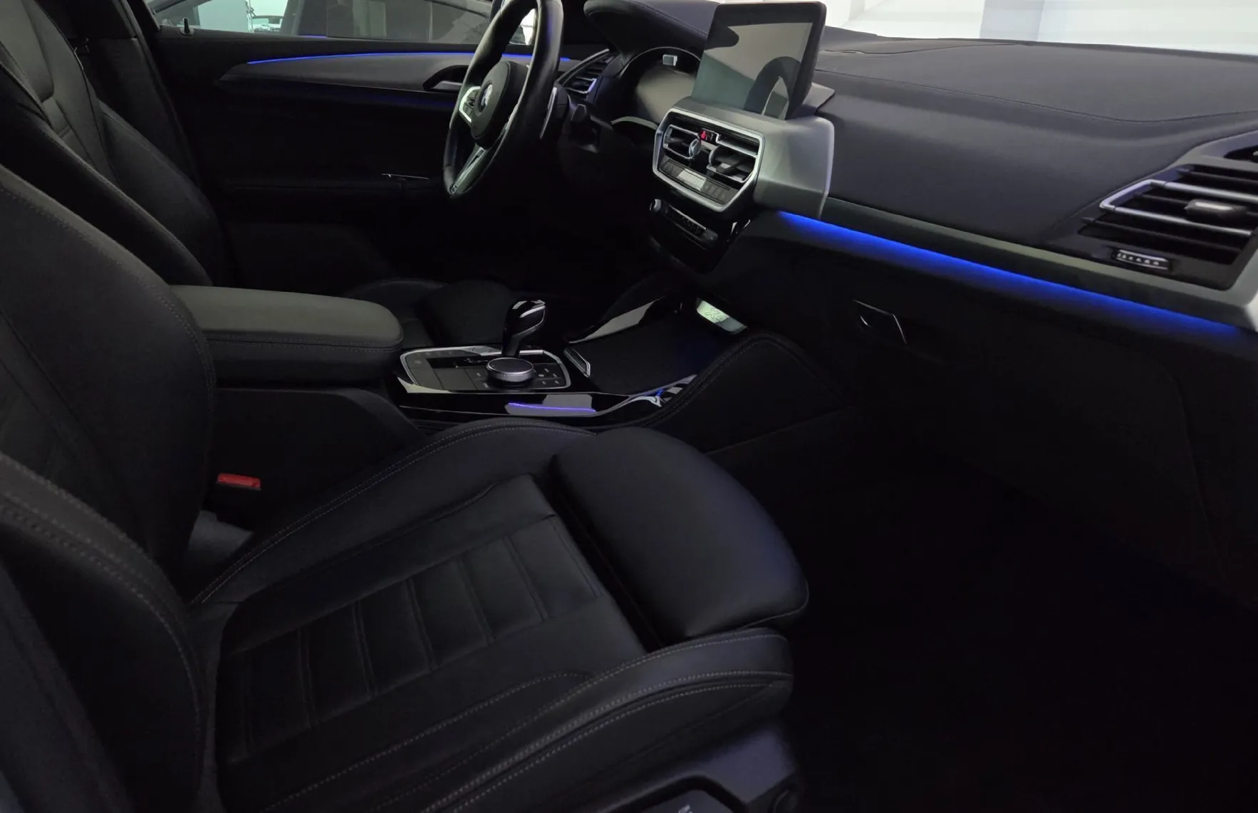 Zunanja slika - BMW X4 - serija :  xDrive 30d Avt.M.SPORT-RADAR-KLJUKA-LASER-KEY-H - 13