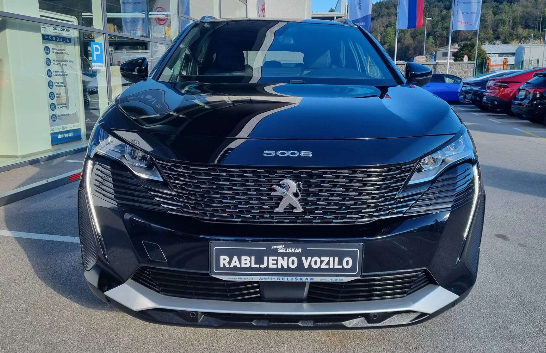 Zunanja slika - Peugeot 5008 - 1.2 PT 130 Allure Pack - 7 SEDEŽEV - TOP OPREMA - 3