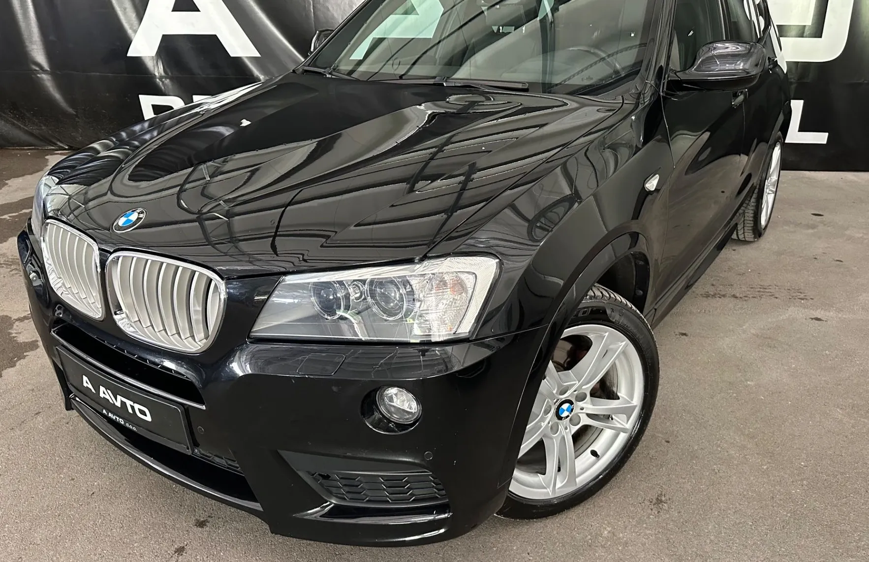 Zunanja slika - BMW X3 - serija : xDrive35d Avt. MSPORT-19COL-KAMERA-HUD-NAVI-USNJE - 1