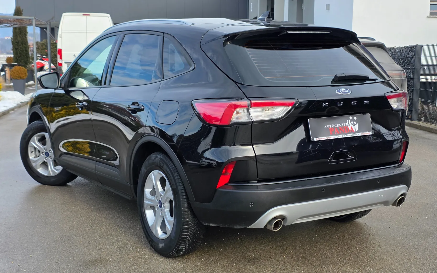 Zunanja slika - Ford Kuga - 1,5 EcoBoost Titanium - 3