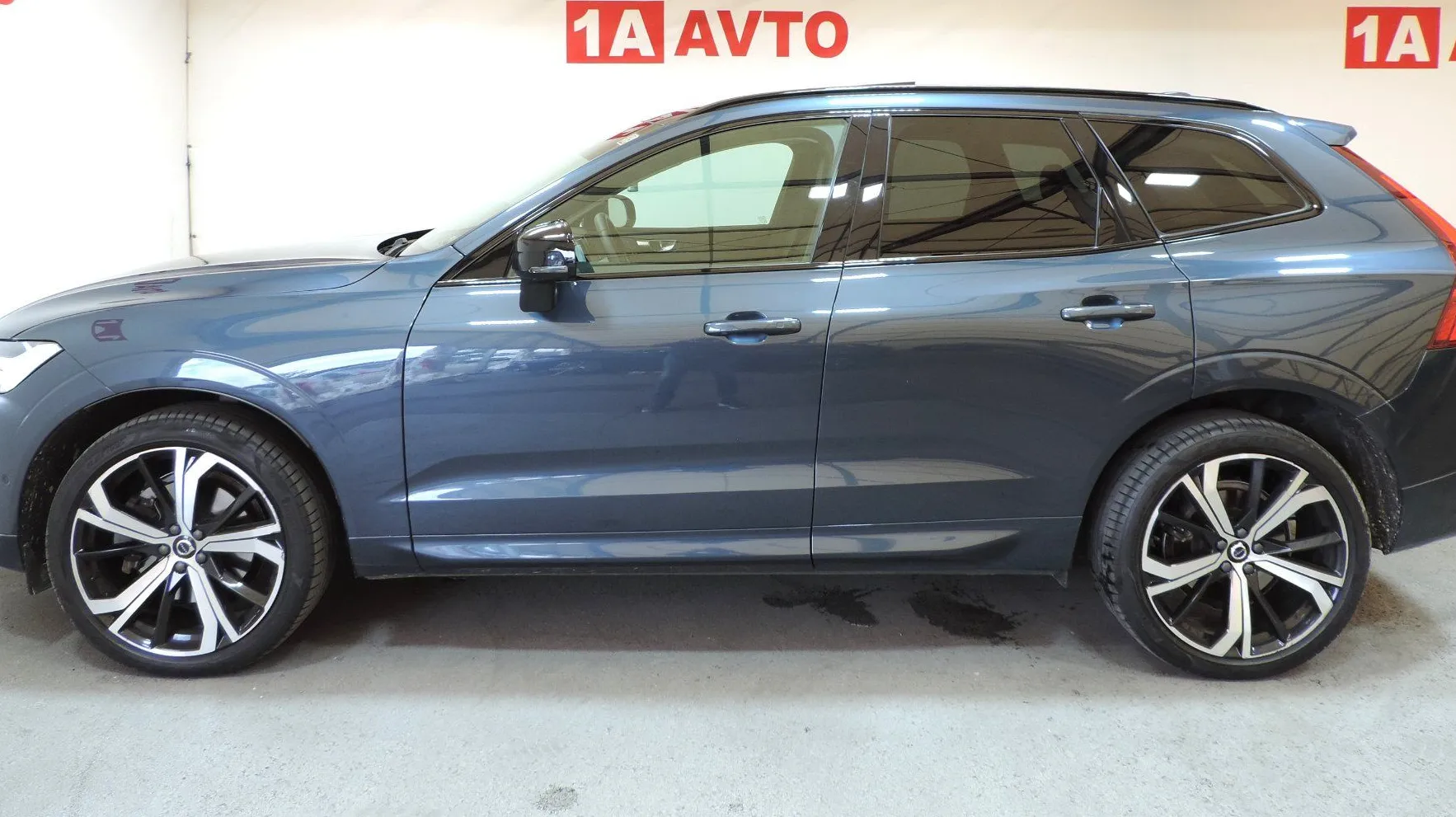 Zunanja slika - Volvo XC60 - B5P AWD Ultimate Dark Avt. LED-KAMERE 360-PANORAMA - 8