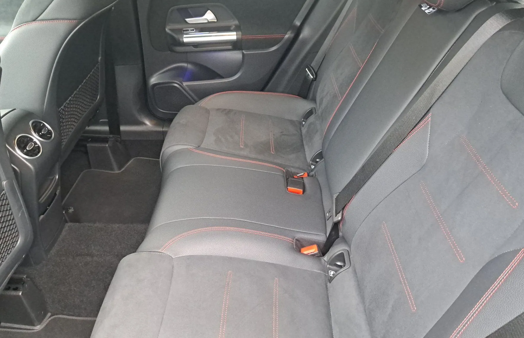 Zunanja slika - Mercedes-Benz GLA-Razred - GLA 200 d AMG Line Avt. - 11