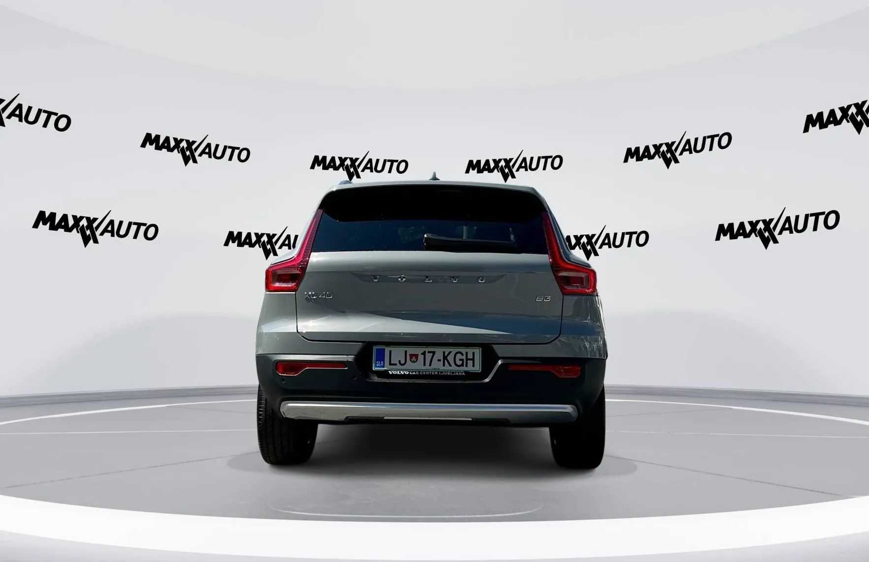 Zunanja slika - Volvo XC40 - B3P Core Avt. - 6