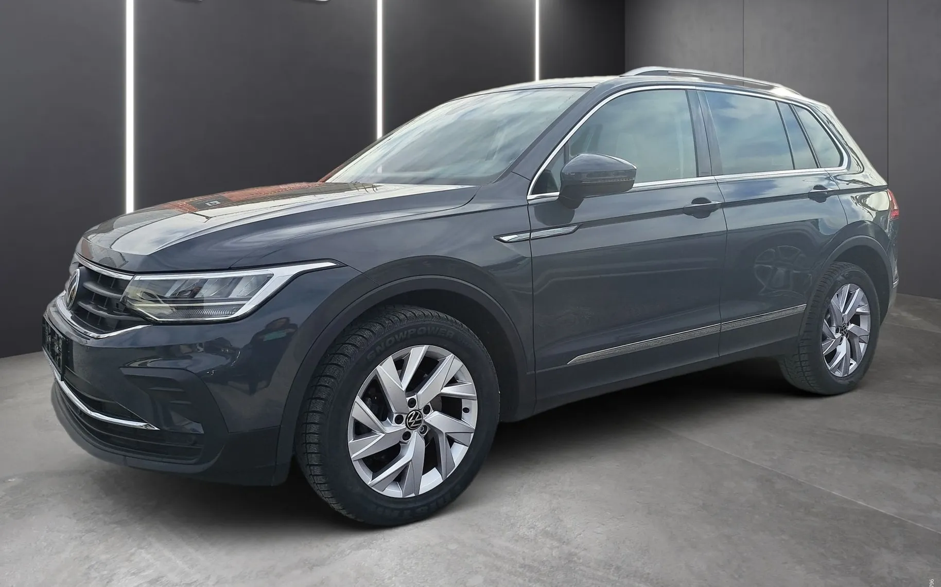 Zunanja slika - Volkswagen Tiguan - 2.0 TDI 4M DSG - 1