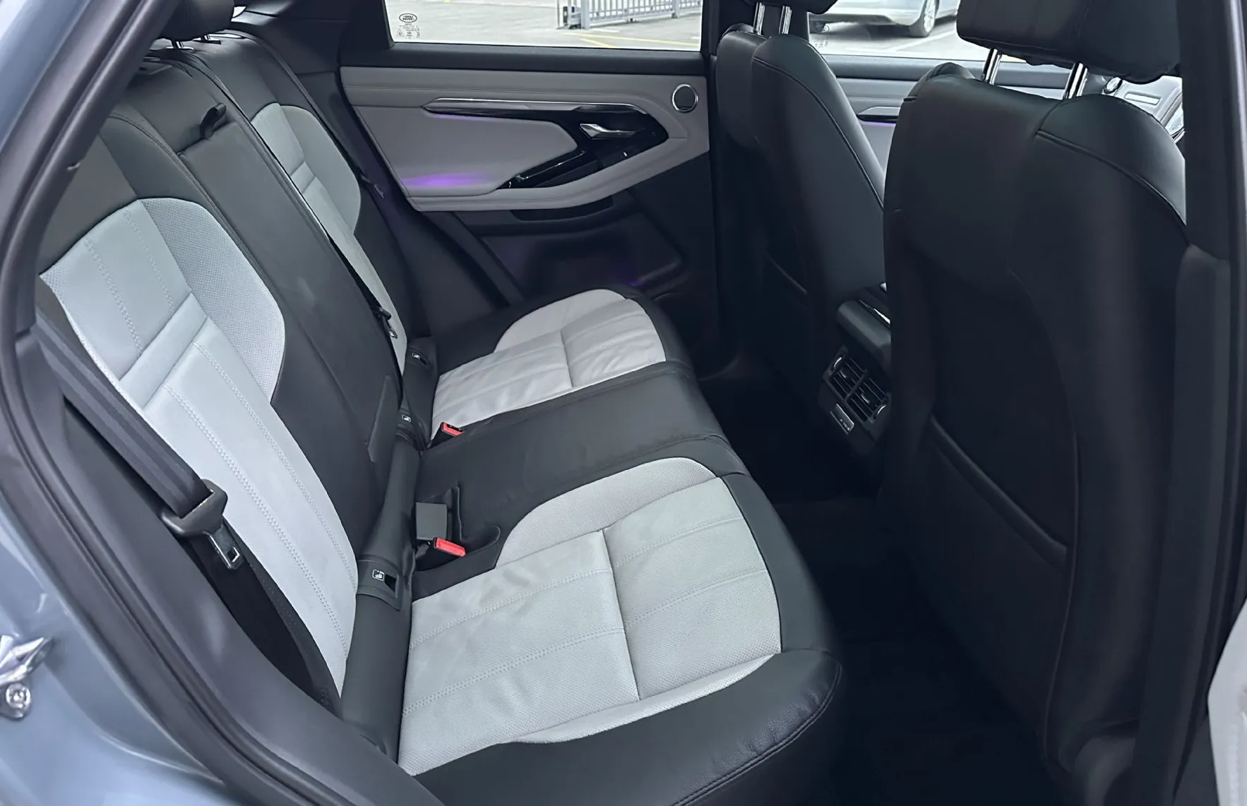 Zunanja slika - Land Rover Range Rover Evoque - 2.0 TD4 180KM R-Dynamic First Edition AWD - 13