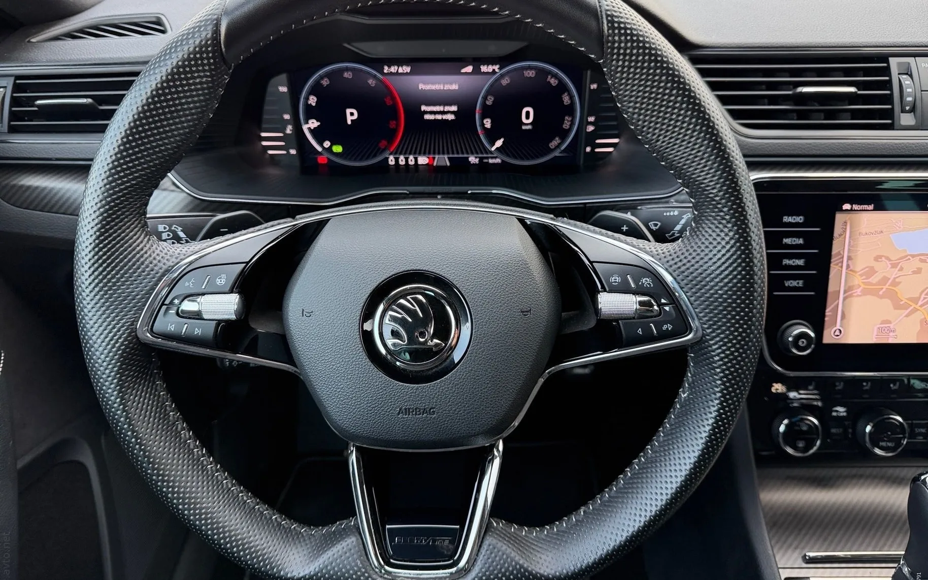 Notranja slika - Škoda Superb - 2.0 TDI Sportline Combi DSG 147kW-Matrix-Kamera... - 8
