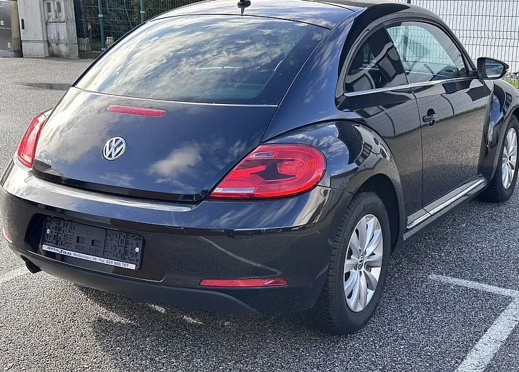 Zunanja slika - Volkswagen Beetle - 1.2 TSI BMT Design °VELIKI SERVIS PRI 180.171 KM° - 4
