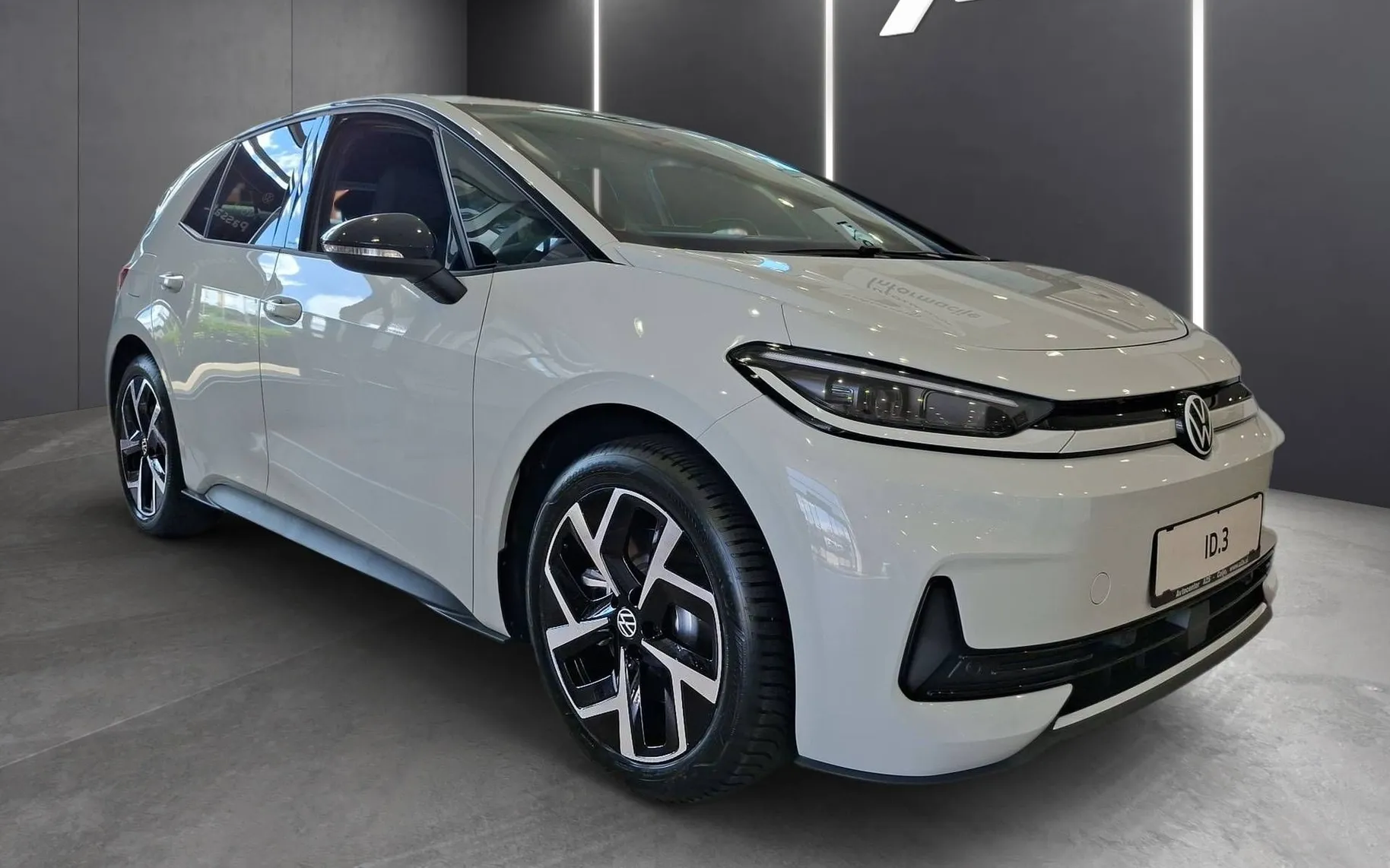 Zunanja slika - Volkswagen ID.3 - Neo Active 58 kWh - 3