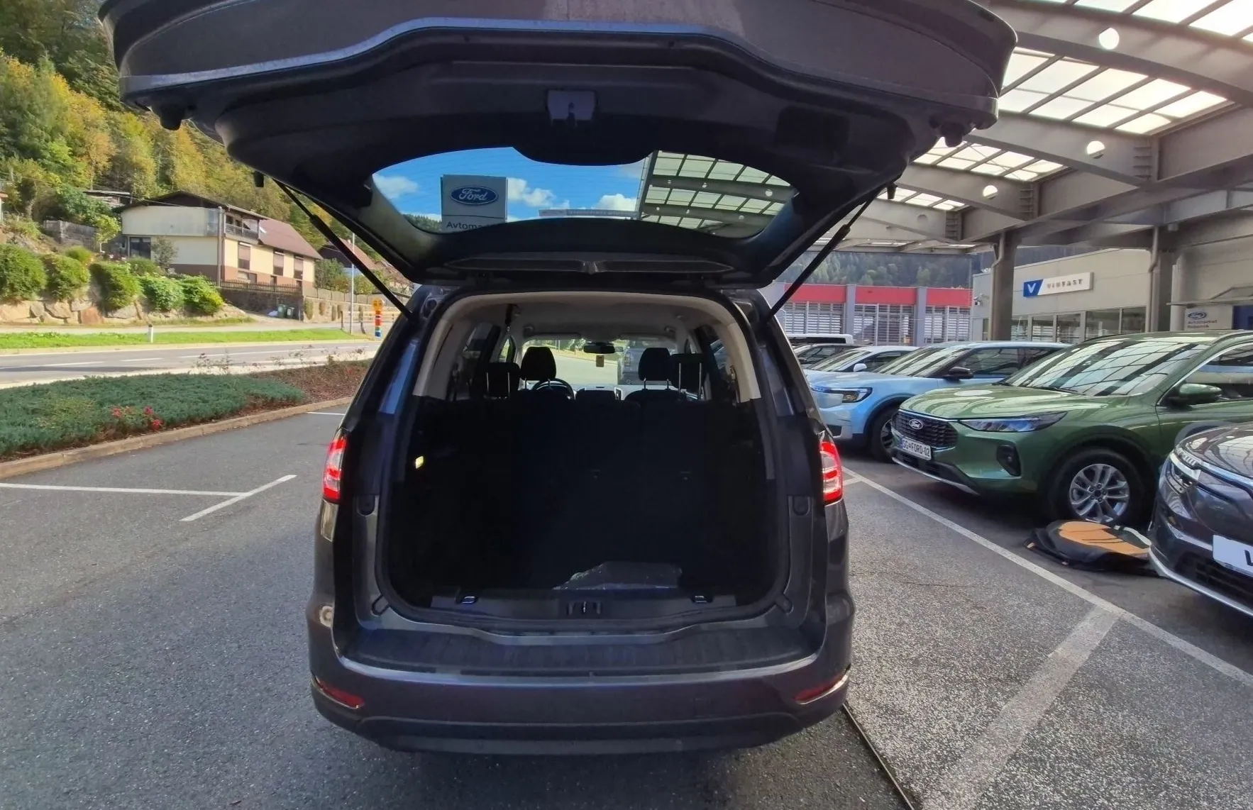 Zunanja slika - Ford Galaxy - TITANIUM 2.0 TDCi 150PS A6-1.LAST-FULL LED-ODLIČEN - 9