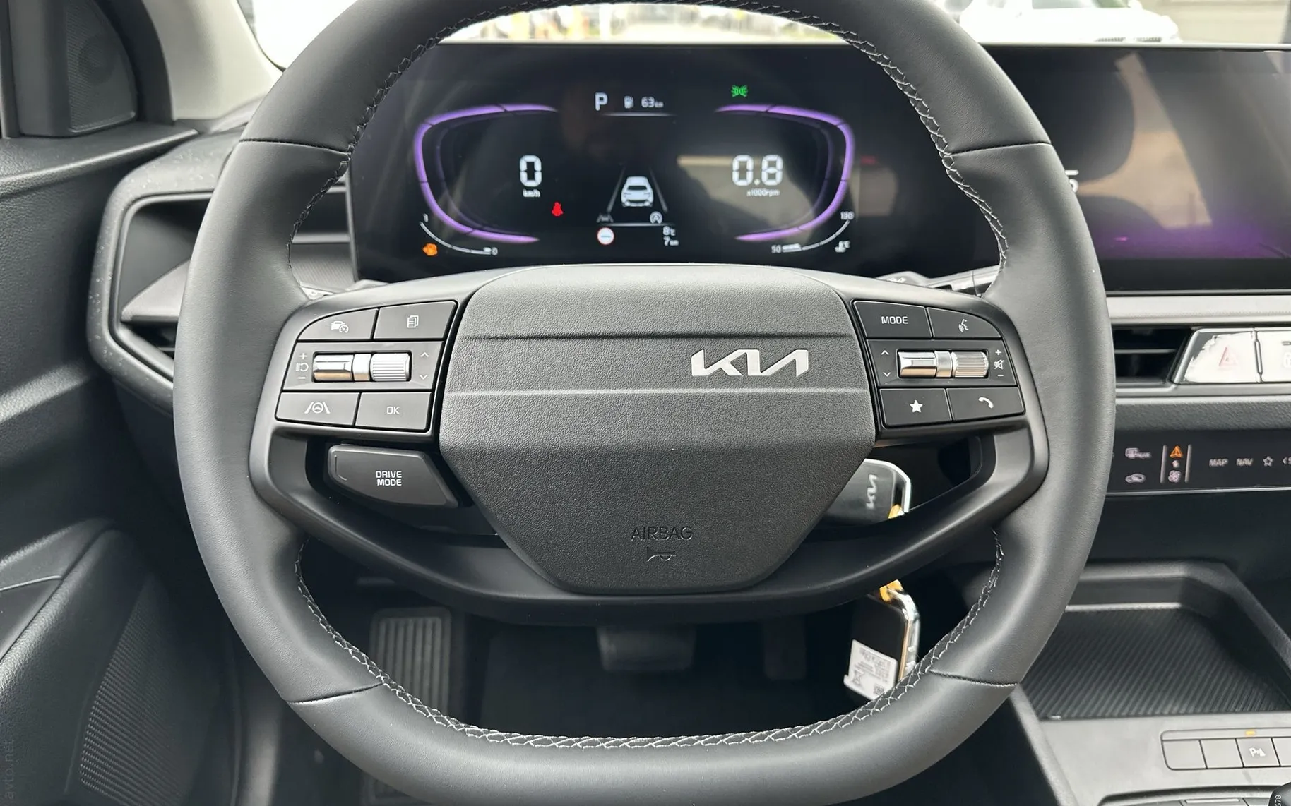 Notranja slika - KIA Stonic - 1.0 T-GDi LX Life DCT... - 17
