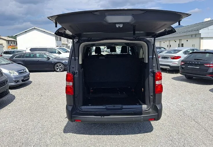 Zunanja slika - Opel Zafira - vivaro 2.2 diesel avtomatik - 9 SEDEŽEV - 9