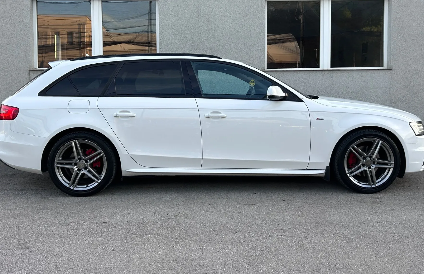 Zunanja slika - Audi A4 - Avant 2.0 TDI-XSENON-NAVIGACIJA-GRETJE SEDEŽEV-TEMPOMAT - 5
