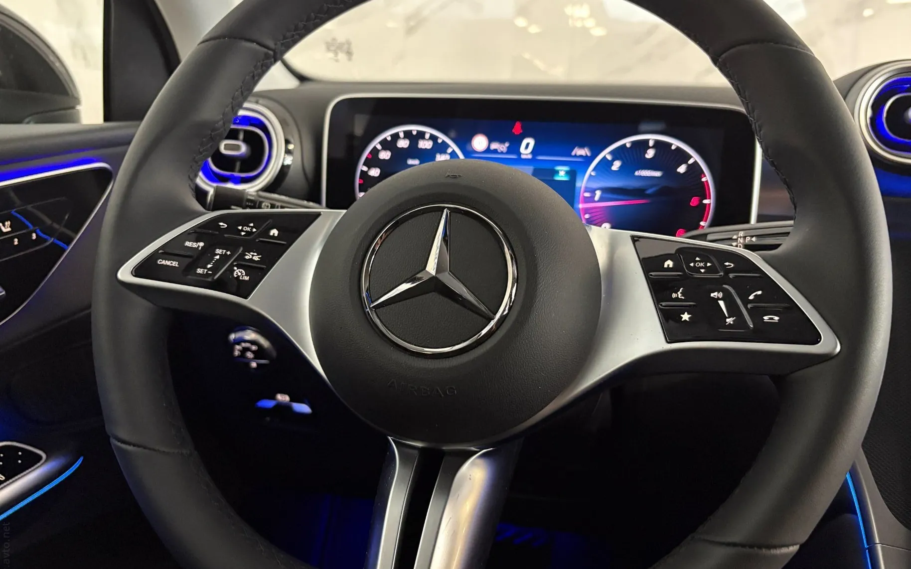 Notranja slika - Mercedes-Benz GLC-Razred - 220d Avantgarde|4Matic|ACC|Slo|Memory|360K|Gretje - 11