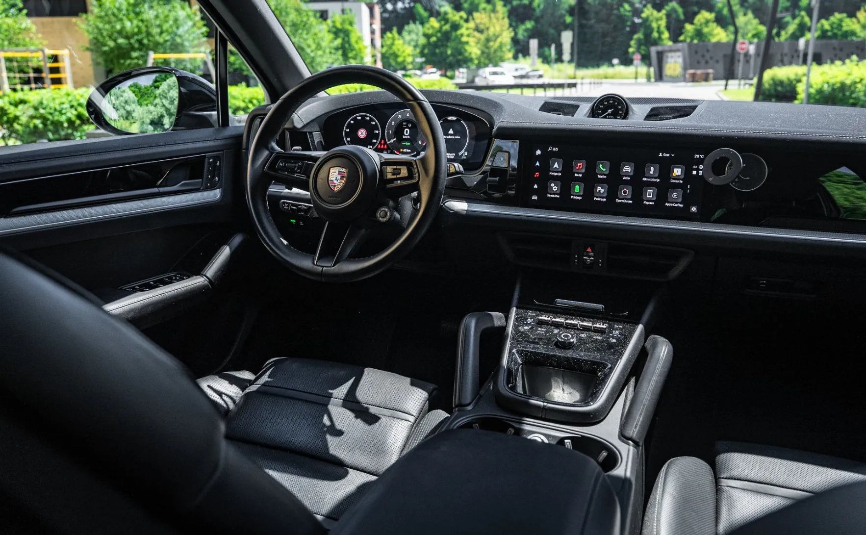 Zunanja slika - Porsche Cayenne - E-Hybrid - LED - Pano - 22 COL - Zračno vzmetenje - 17
