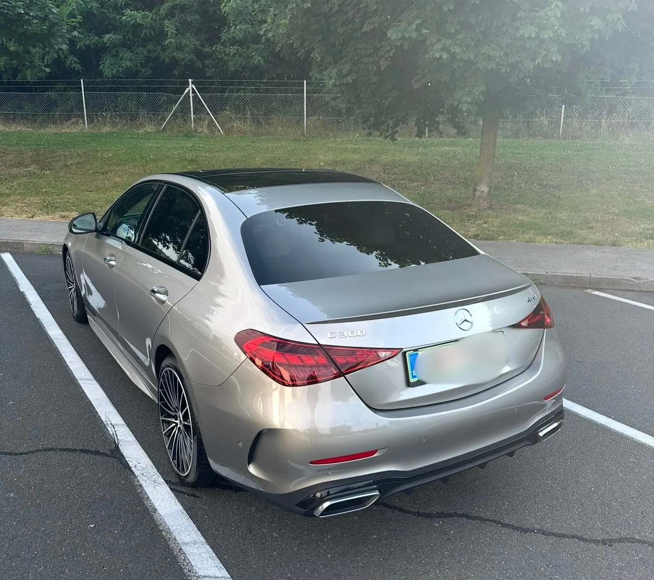 Zunanja slika - Mercedes-Benz C-Razred - C 300 4MATIC AMG Line Avt. - 4
