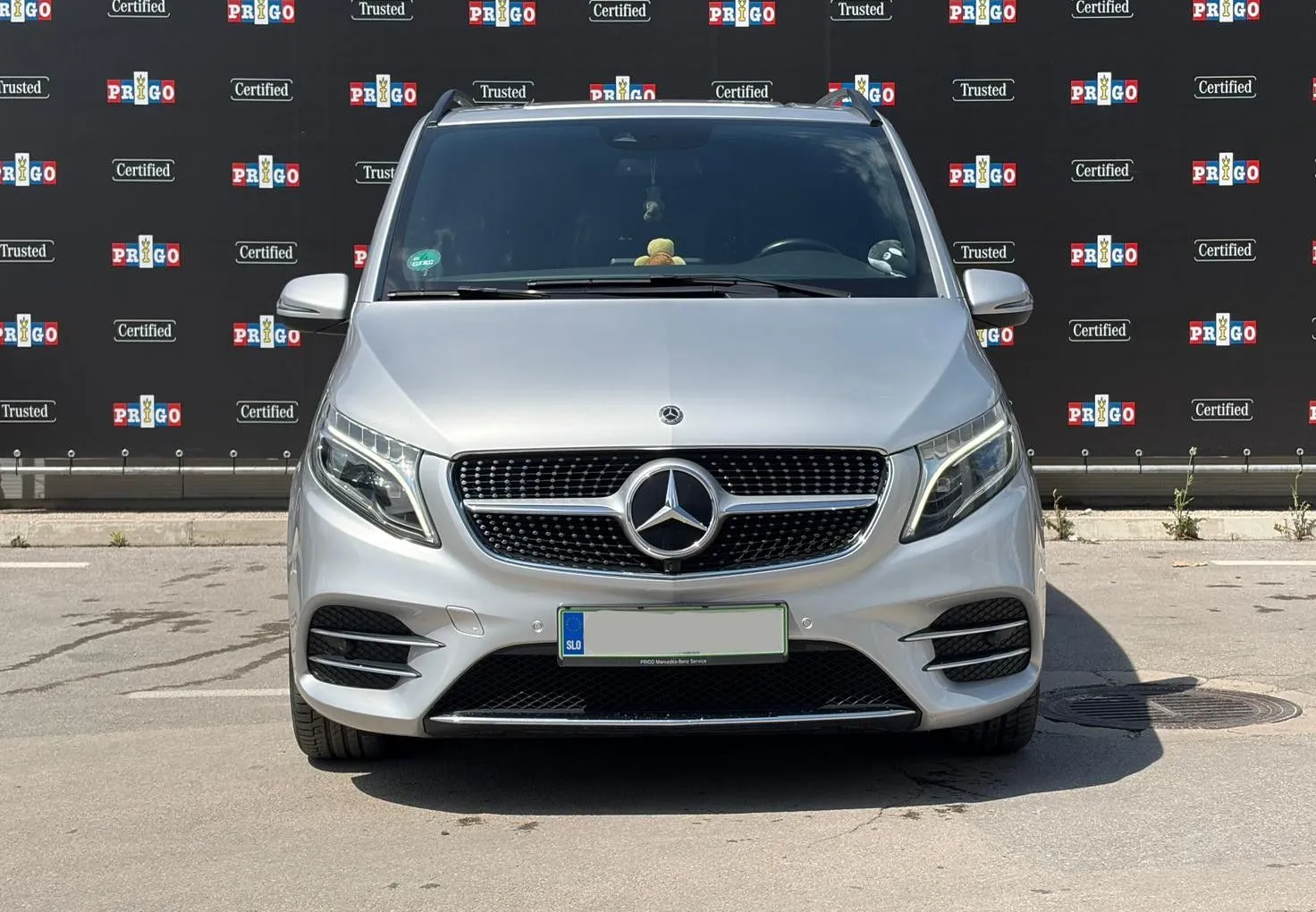 Zunanja slika - Mercedes-Benz V-Razred - V 220d AMG Line Avt. srednje dolgi - spalni paket - 3