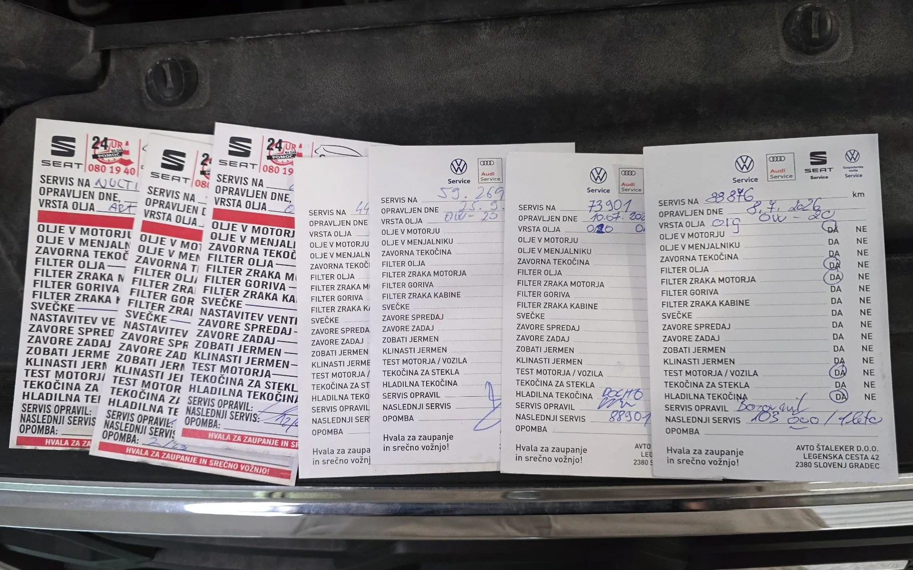 Zunanja slika - Seat Arona - 1,0 TSI FR SLO 1.LAST TEMP LED KAM ALU - 19