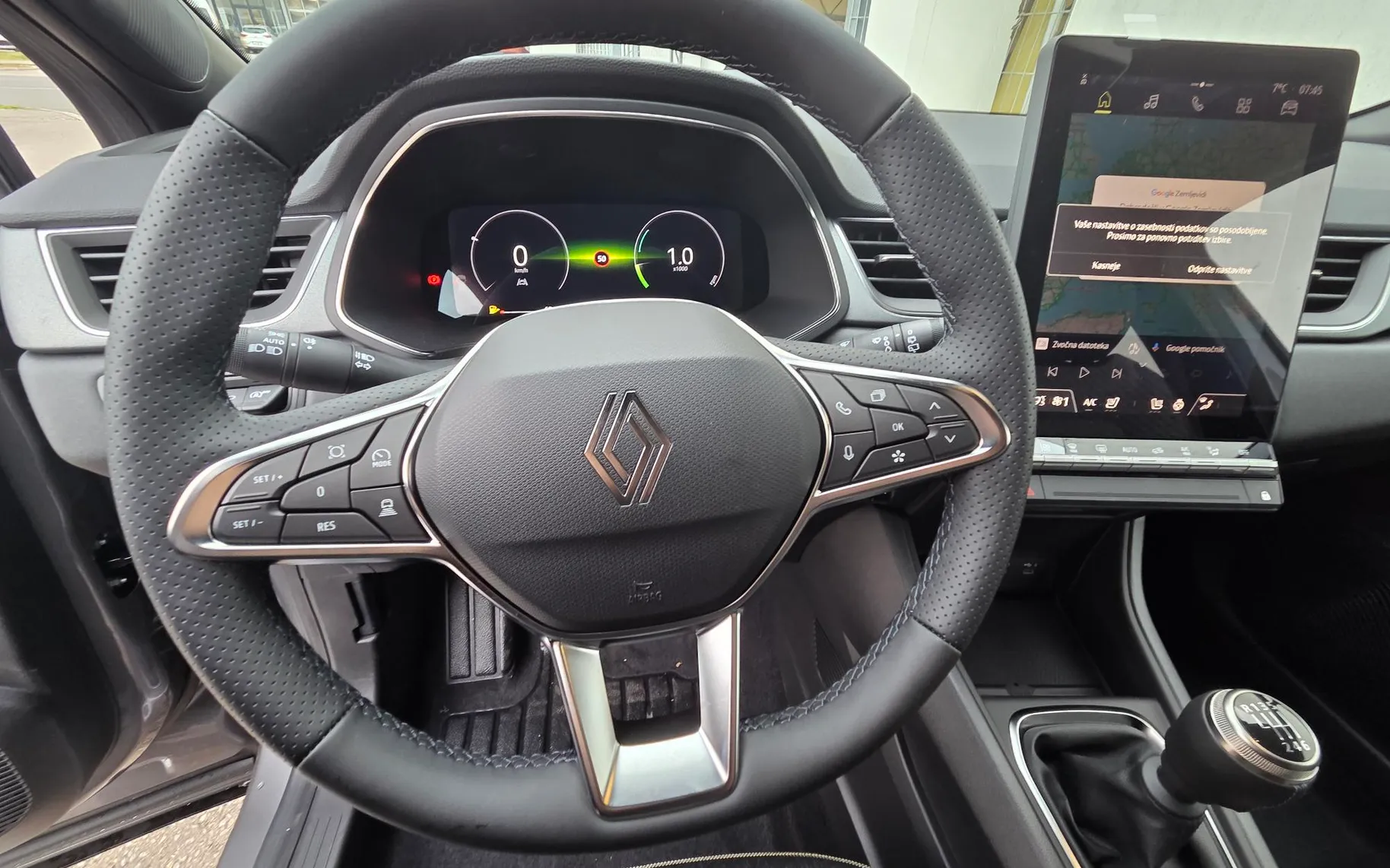 Zunanja slika - Renault Captur - TCe 115 Techno + VZDOLŽNI STREŠNI NOSILCI - 11