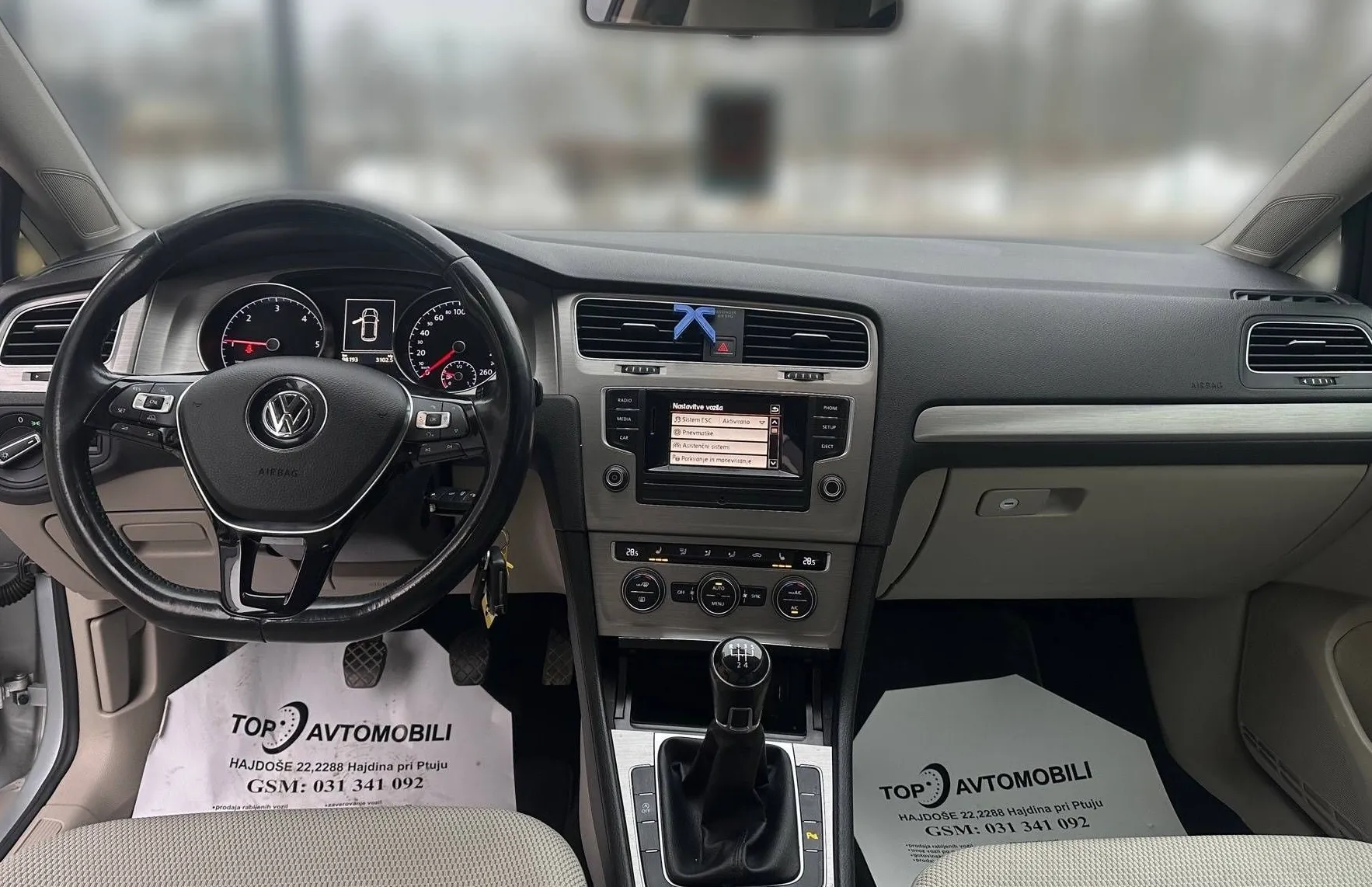 Zunanja slika - VW Golf - 1.6 TDI TEMP PDC GR.SEDEŽEV SAMO 98.000KM - 20