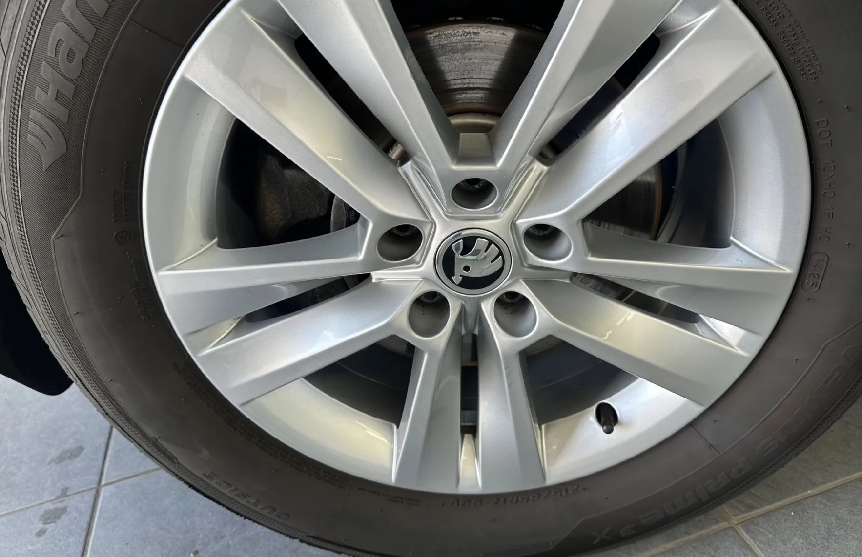 Zunanja slika - Škoda Kodiaq - 2.0 TDI 110kW DSG.NEMŠKI+4ALU.KAMERA.ACC.GRE.SEDEŽ - 4
