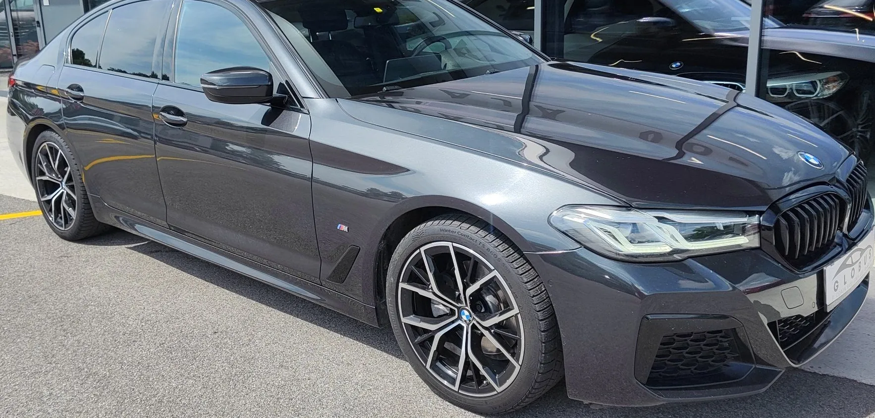 Zunanja slika - BMW Serija 5 - : 520d Avt.M-PAKET HEAD UP HLAJENJE KAMERA KEYLESS - 9