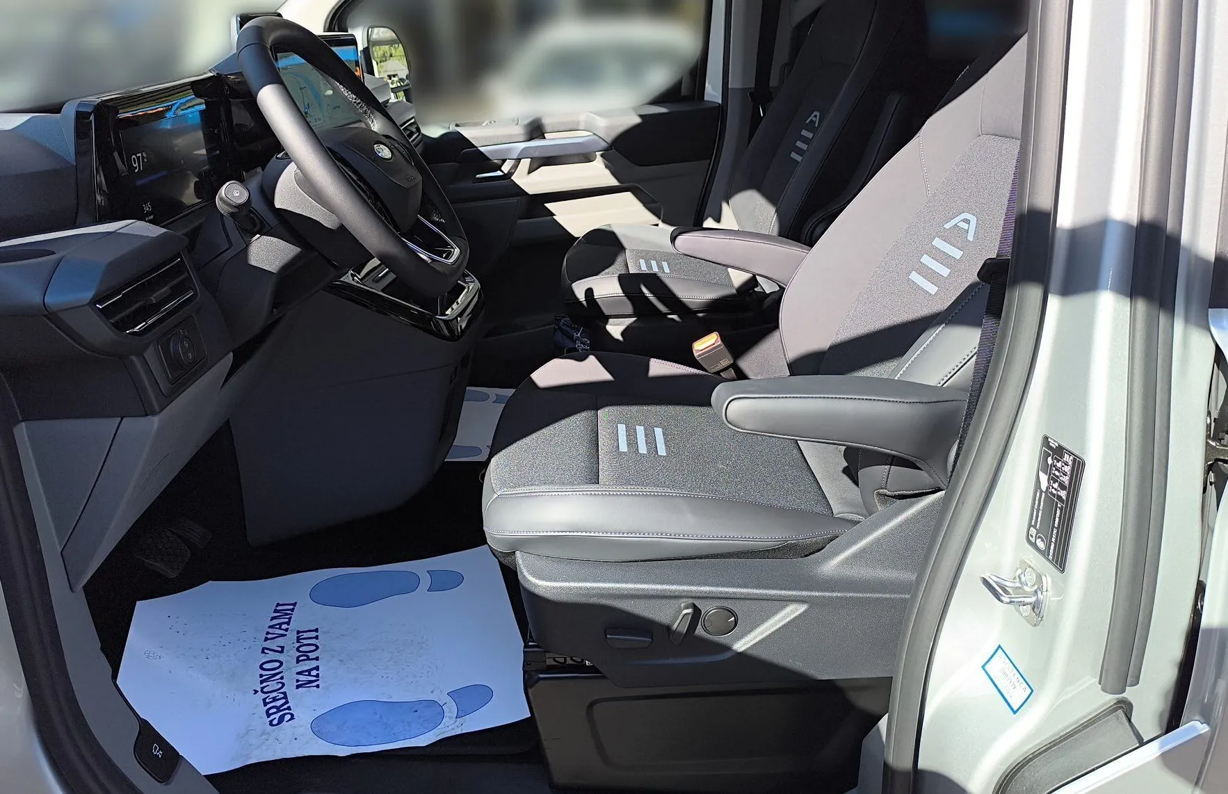 Zunanja slika - Ford Tourneo - Custom E- ACTIVE 160 kW 217 KM baterija - 9