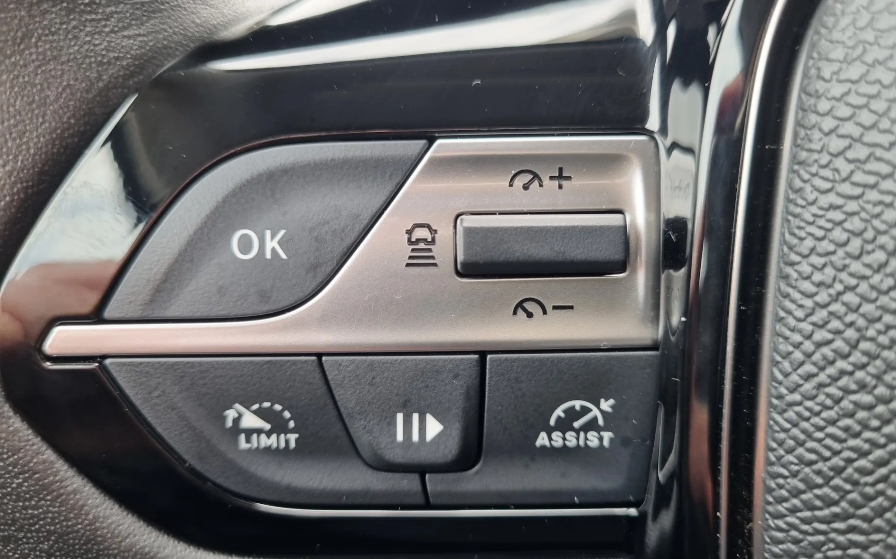 Zunanja slika - Peugeot 408 - 1.2 PURETECH MHEV - ODLIČNO OHRANJEN + TOP OPREMA - 15