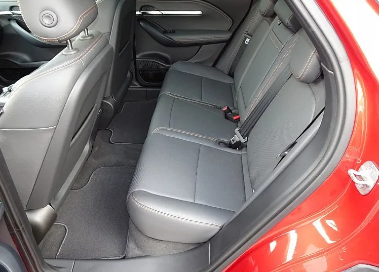 Zunanja slika - Vinfast VF6 - PLUS - 1.000 EUR DODATNI POPUST PRI MENJAVI - 7