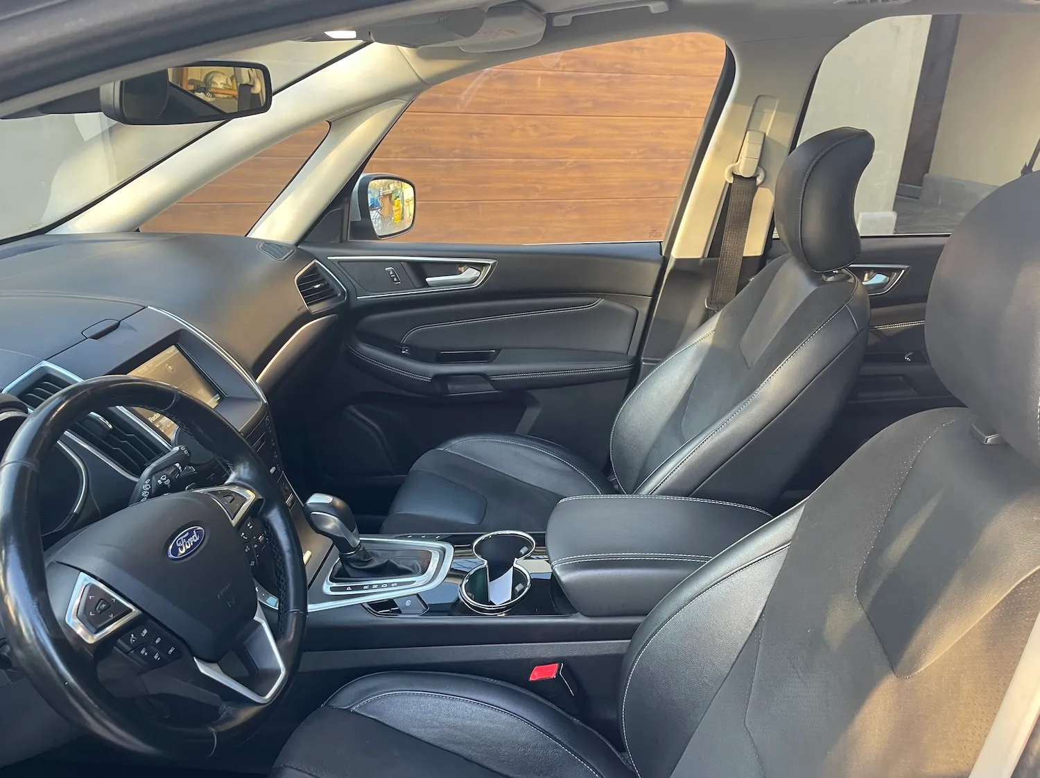 Notranja slika - Ford Galaxy - 2,0 TDCi Titanium Powershift - 6