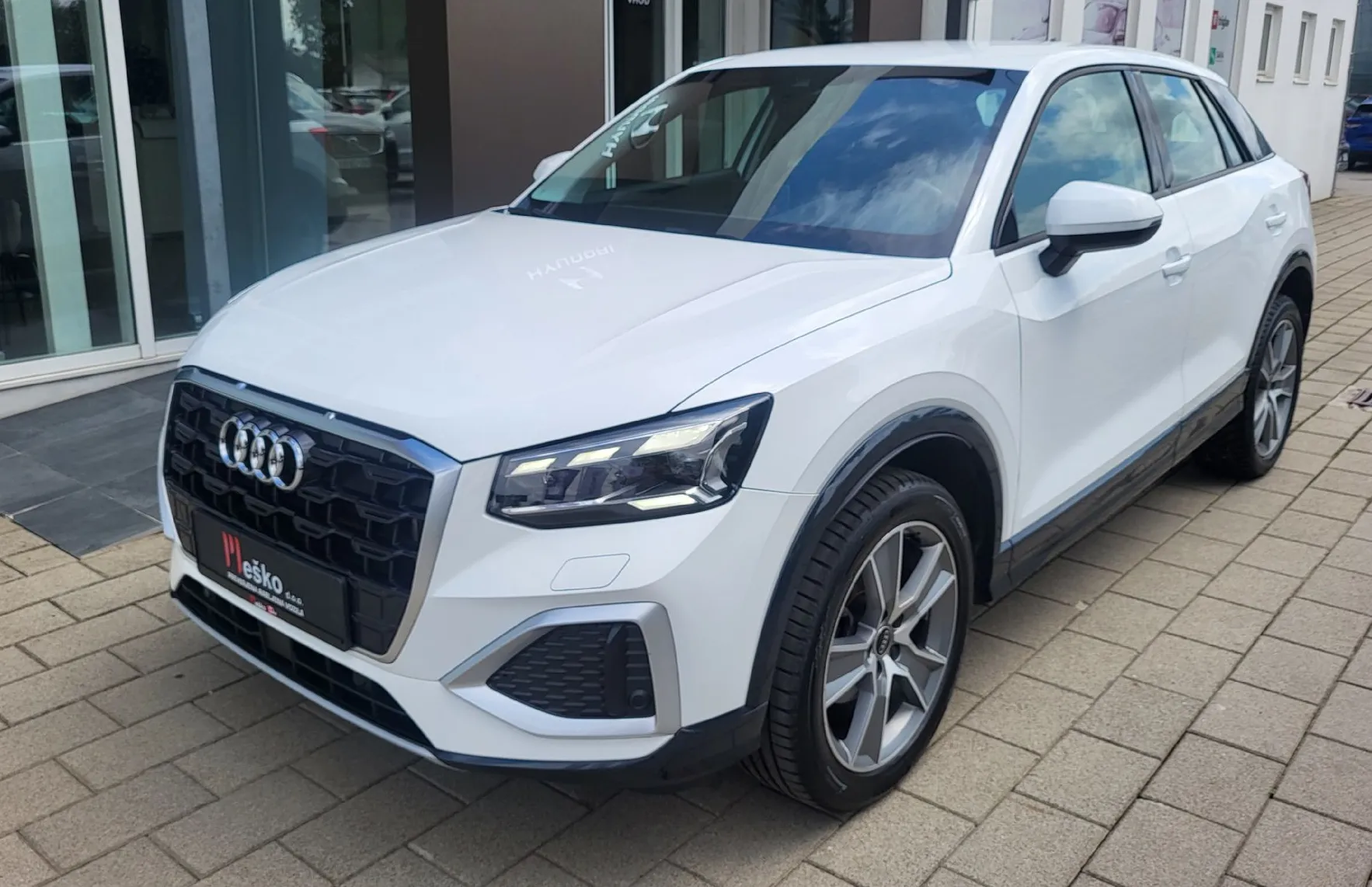 Zunanja slika - Audi Q2 - 2.0 TDI S-tronic alu-pdc-navi-led-vl.kljuka-usnje - 1