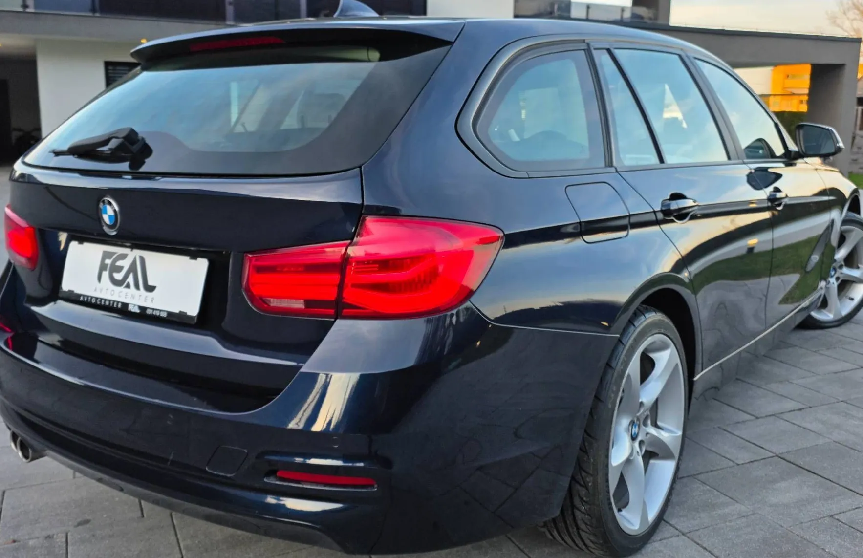Zunanja slika - BMW Serija 3 - Touring: 320XD-4X4-AVT-FACELIFT-XENON-LED-USNJE-NAVI-PDC - 4