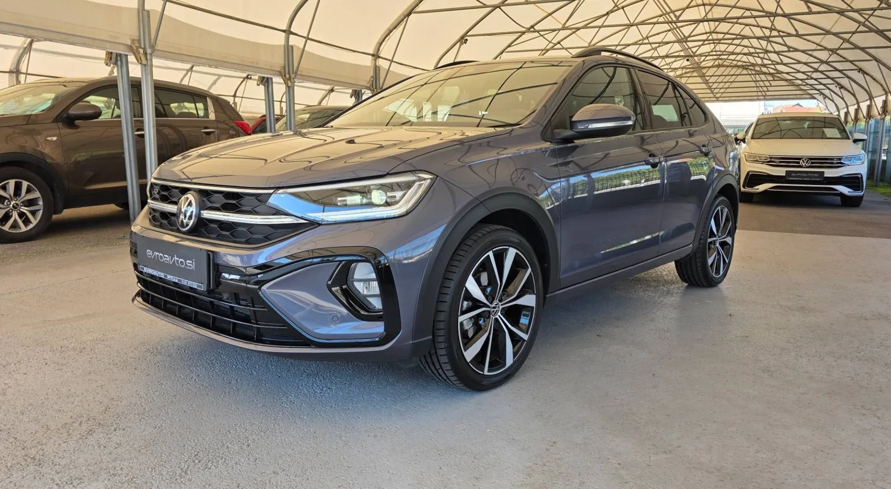 Zunanja slika - Volkswagen Taigo - 1.0 TSI R-Line 1Lastnik-SLO-Tovarniška garancija - 1