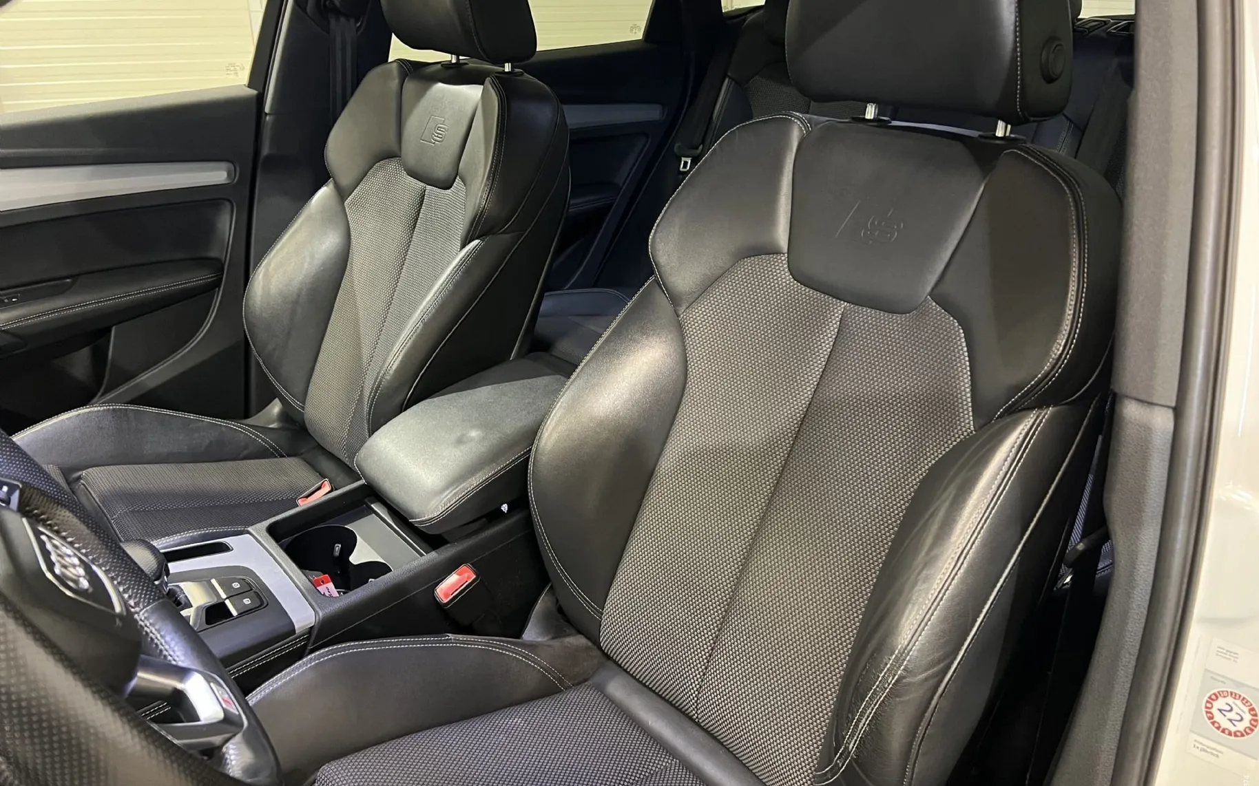 Notranja slika - Audi Q5 - 40 TDI-QUATTRO-S-LINE-VIRTUAL-S-TRONIC-HEAD UP-N.. - 10