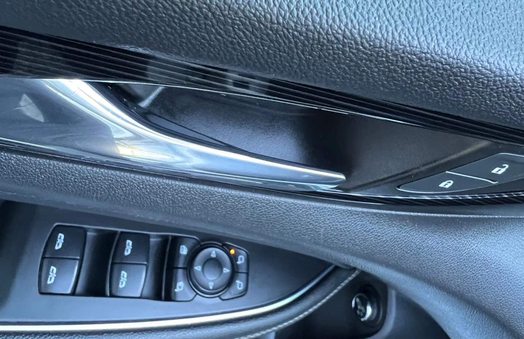 Zunanja slika - Opel Insignia - 2.0 CDTi max oprema slo vozilo znana zgodovina - 16