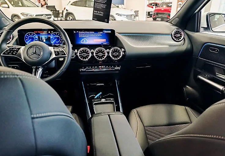 Zunanja slika - Mercedes-Benz EQA - 300 4MATIC PRO-VL.KLJUKA-LED-APPLE-DAB-AMBI-VIDEO - 7