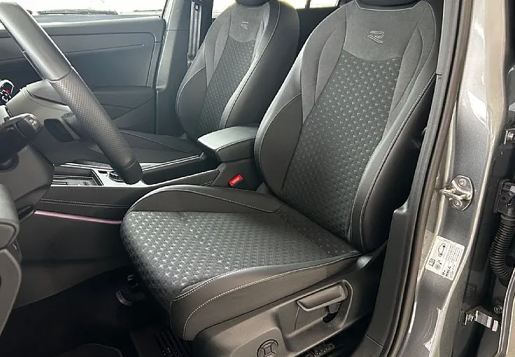 Zunanja slika - Volkswagen T-Roc - 1.5 eTSI R-Line DSG-SLO - 7