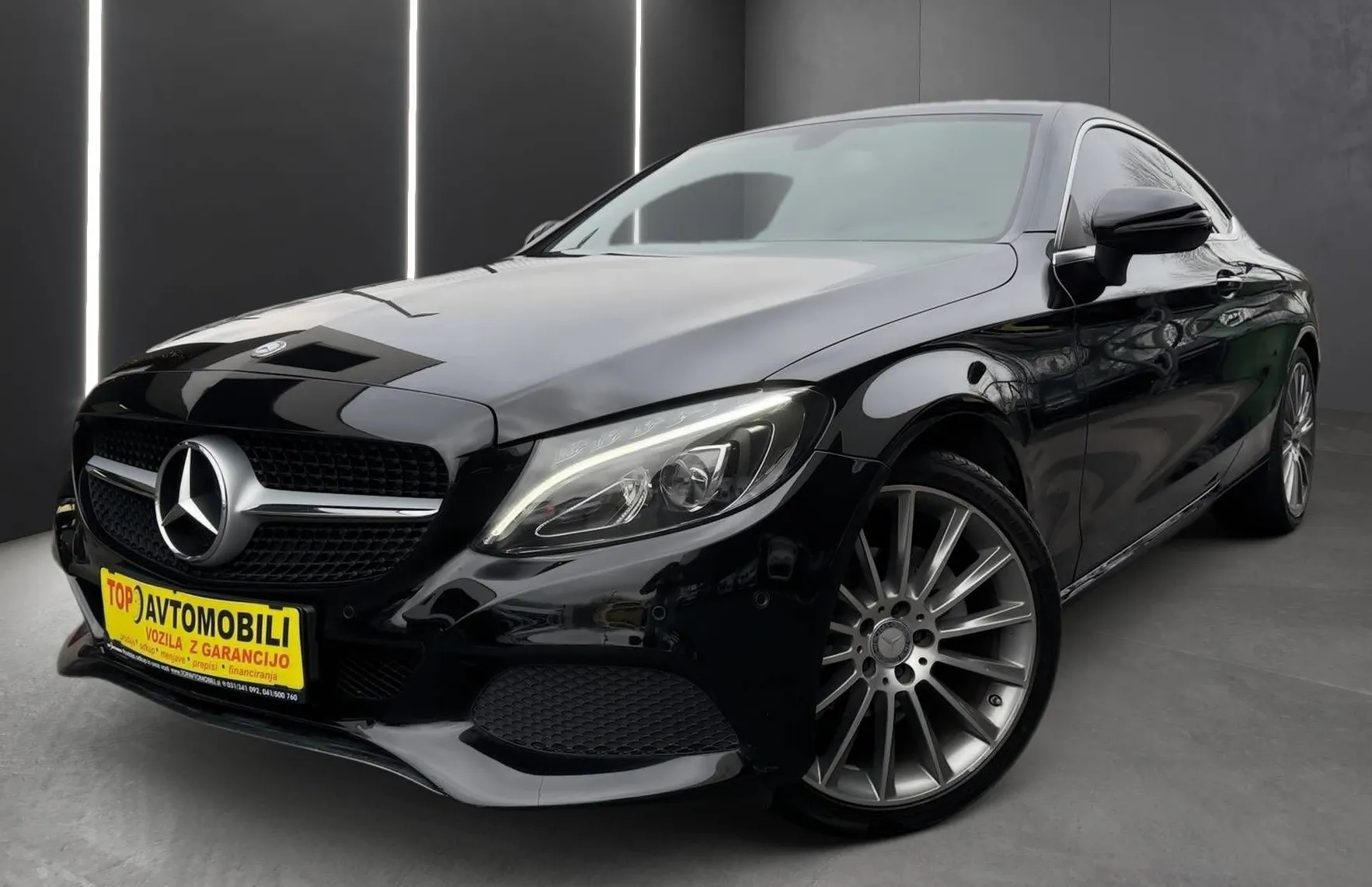 Zunanja slika - Mercedes-Benz C-Razred - C 180 COUPE 19 COL AMG FULL LED NAVI PDC TEMPOMA.. - 1