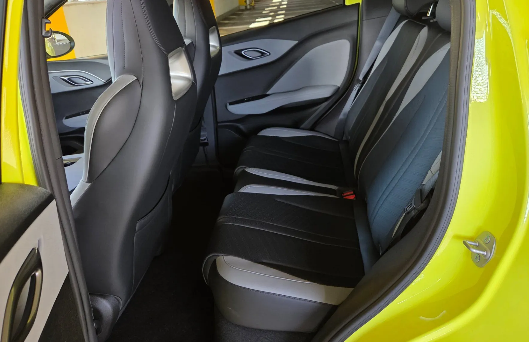 Zunanja slika - BYD DOLPHIN SURF - 43.2 kWh Comfort NA ZALOGI - 8