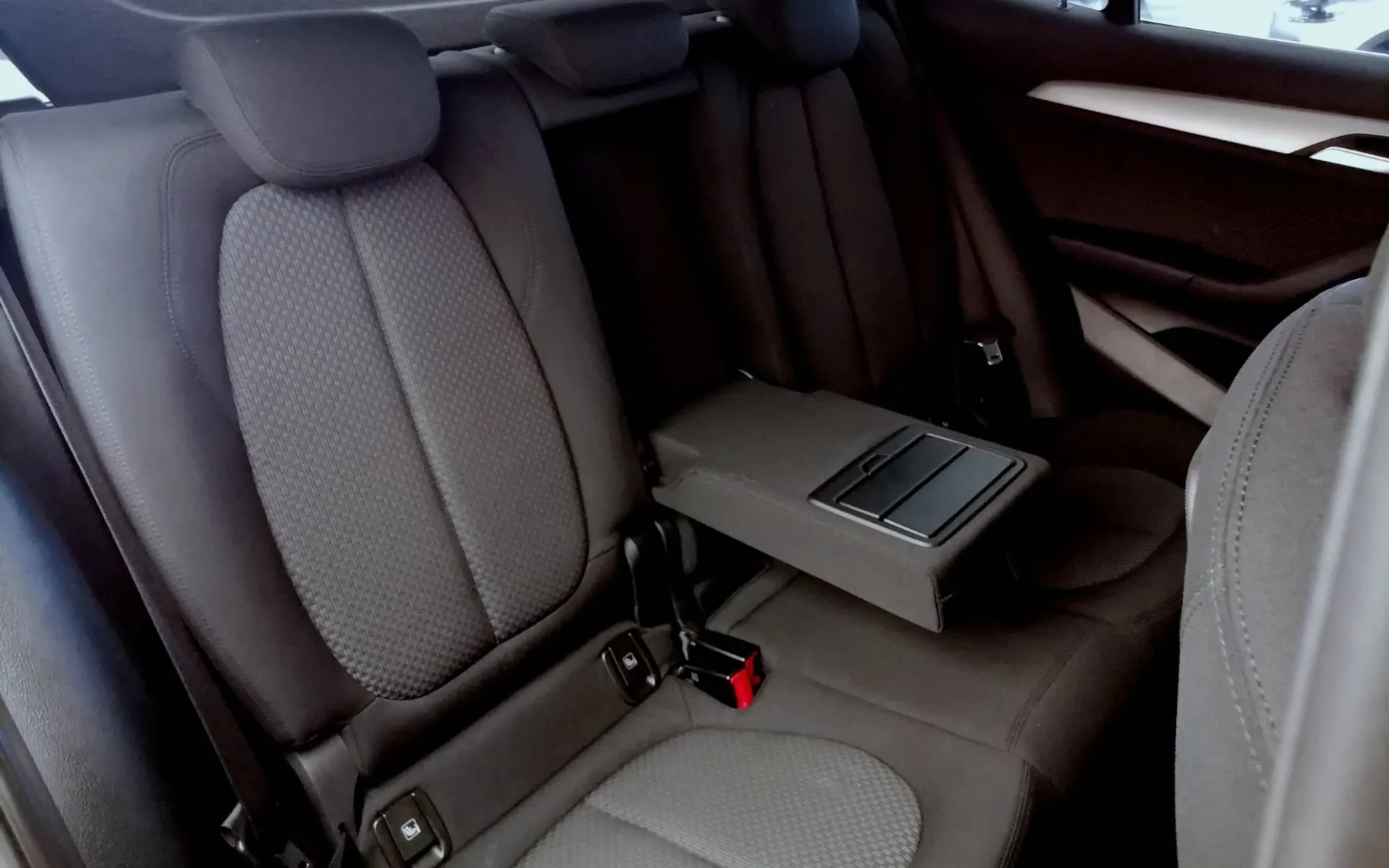 Notranja slika - BMW serija X2: - sDrive18i FULL LED AUTOMATIC NAVI KAMERA 1.LASTN.. - 8
