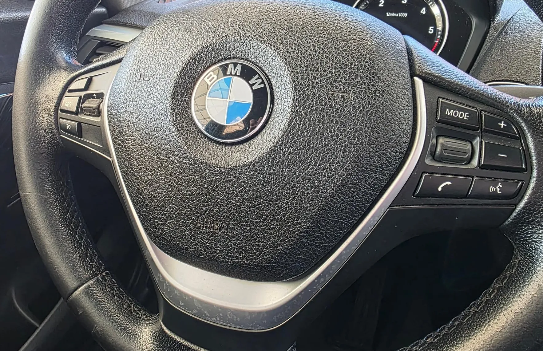 Zunanja slika - BMW Serija 1 - : 118d Sport - LED - TEMP. - GR. SED. - NAVIGACIJA - 10