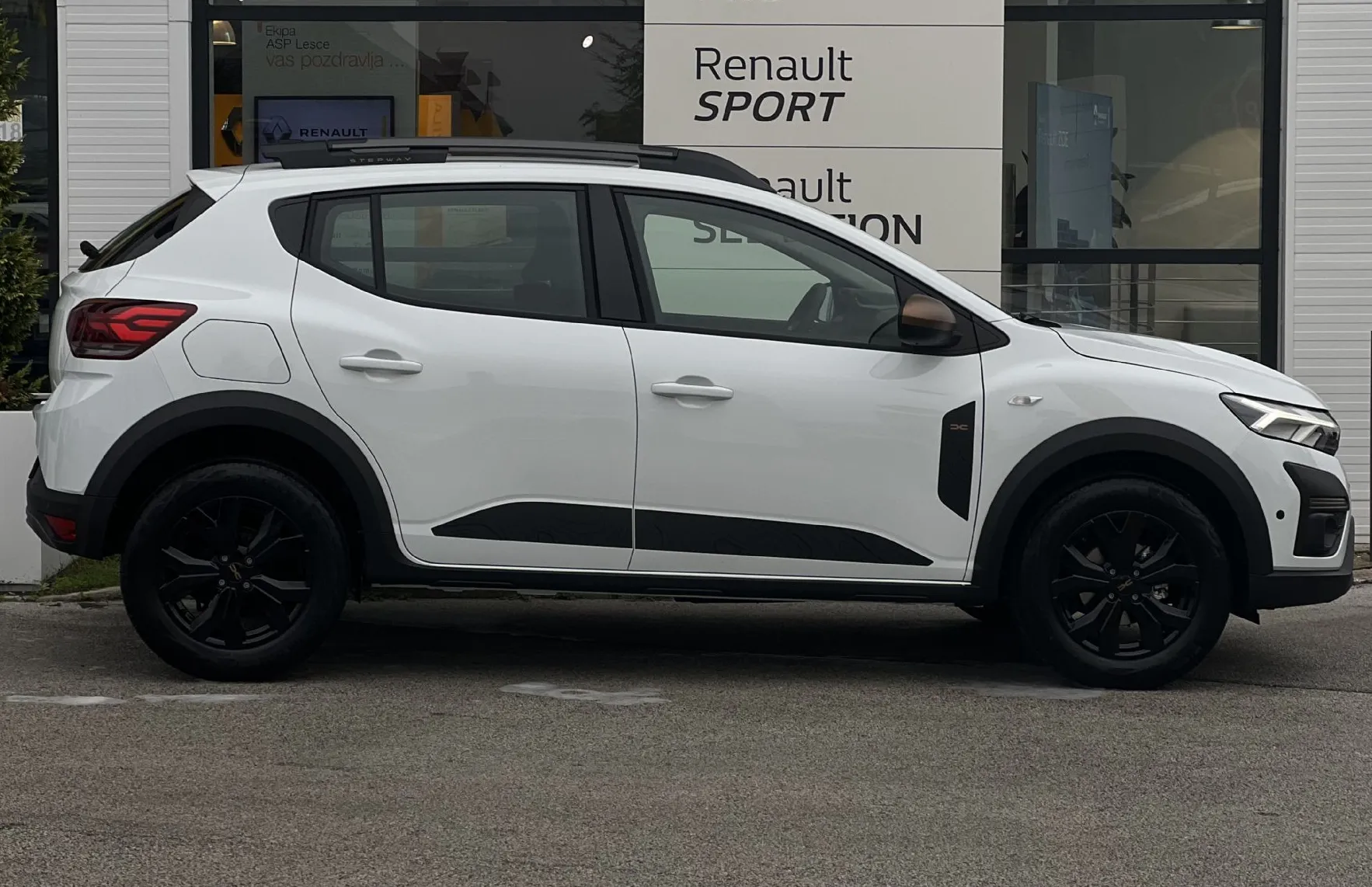 Zunanja slika - Dacia Sandero - 1.0 TCe 110 Stepway Extreme - 4