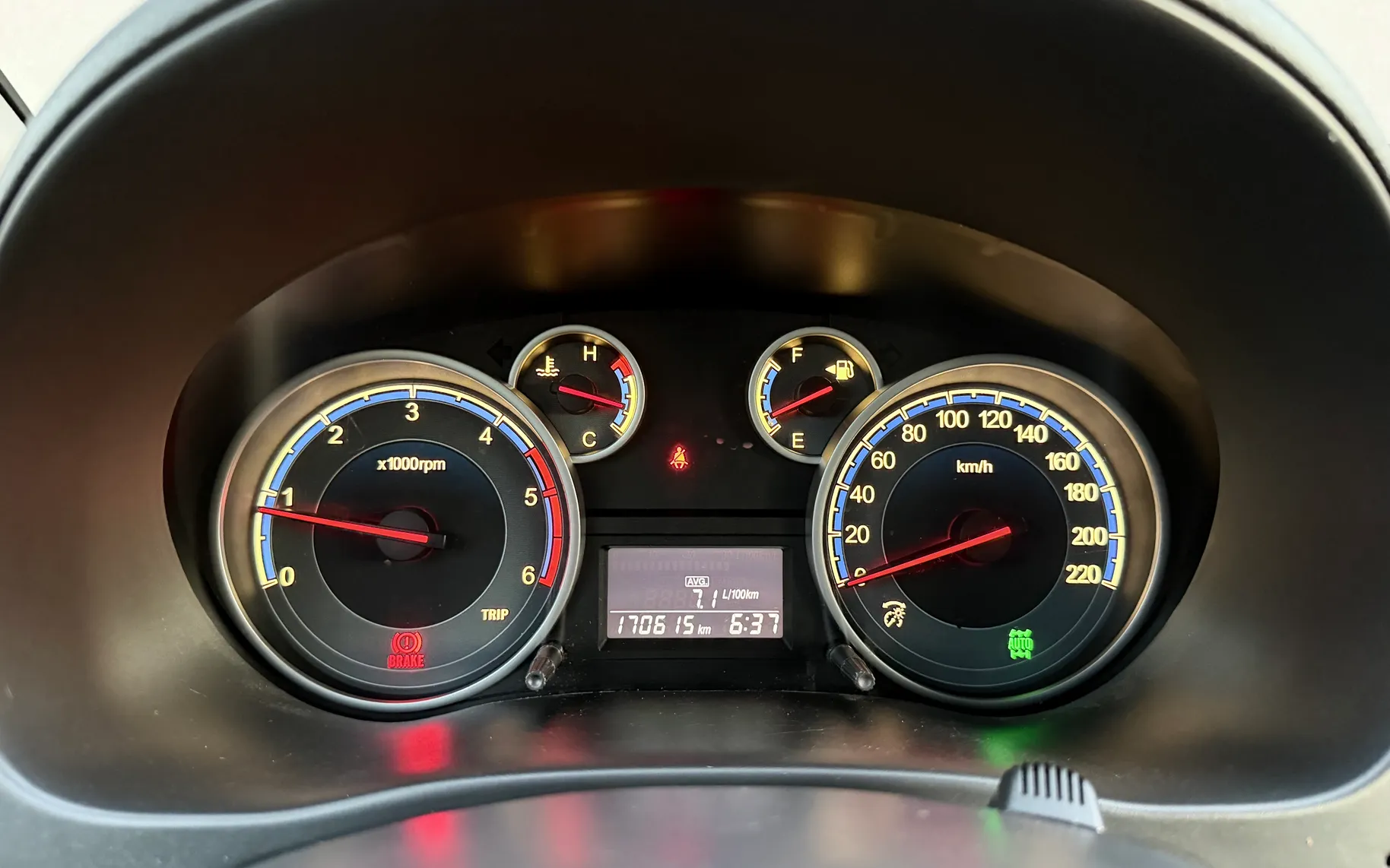 Zunanja slika - Suzuki SX4 - 4x4 2.0 DELUXE 1.LASTNIK MULTIMED. GRETJE SED ACC. - 15