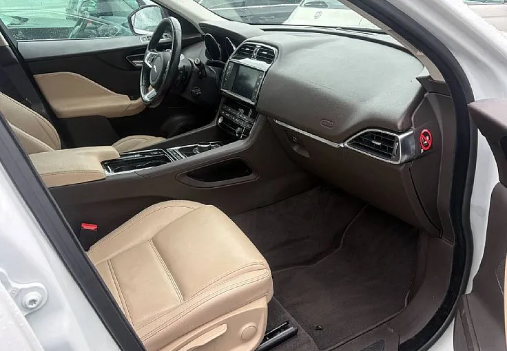 Zunanja slika - Jaguar F-PACE - AWD 2.0 D  20d  Prestige Avt. V OKVARI - 6